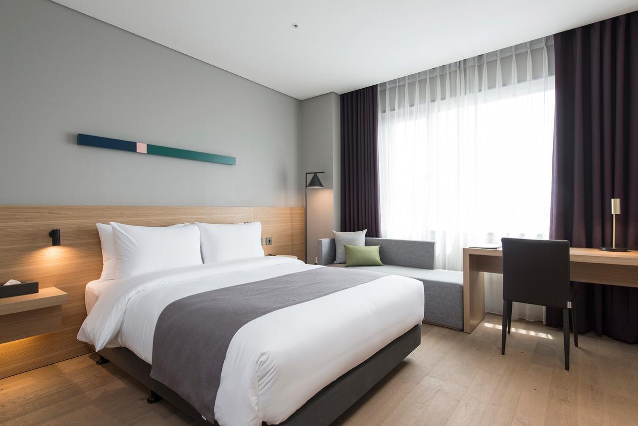 Alex 72 Hotel Suwon Buitenkant foto