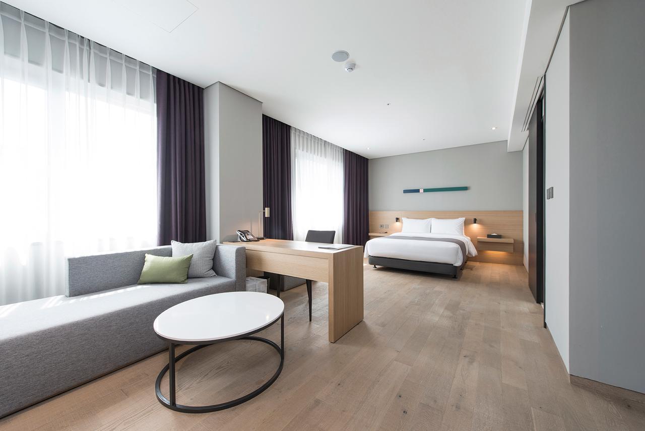 Alex 72 Hotel Suwon Buitenkant foto