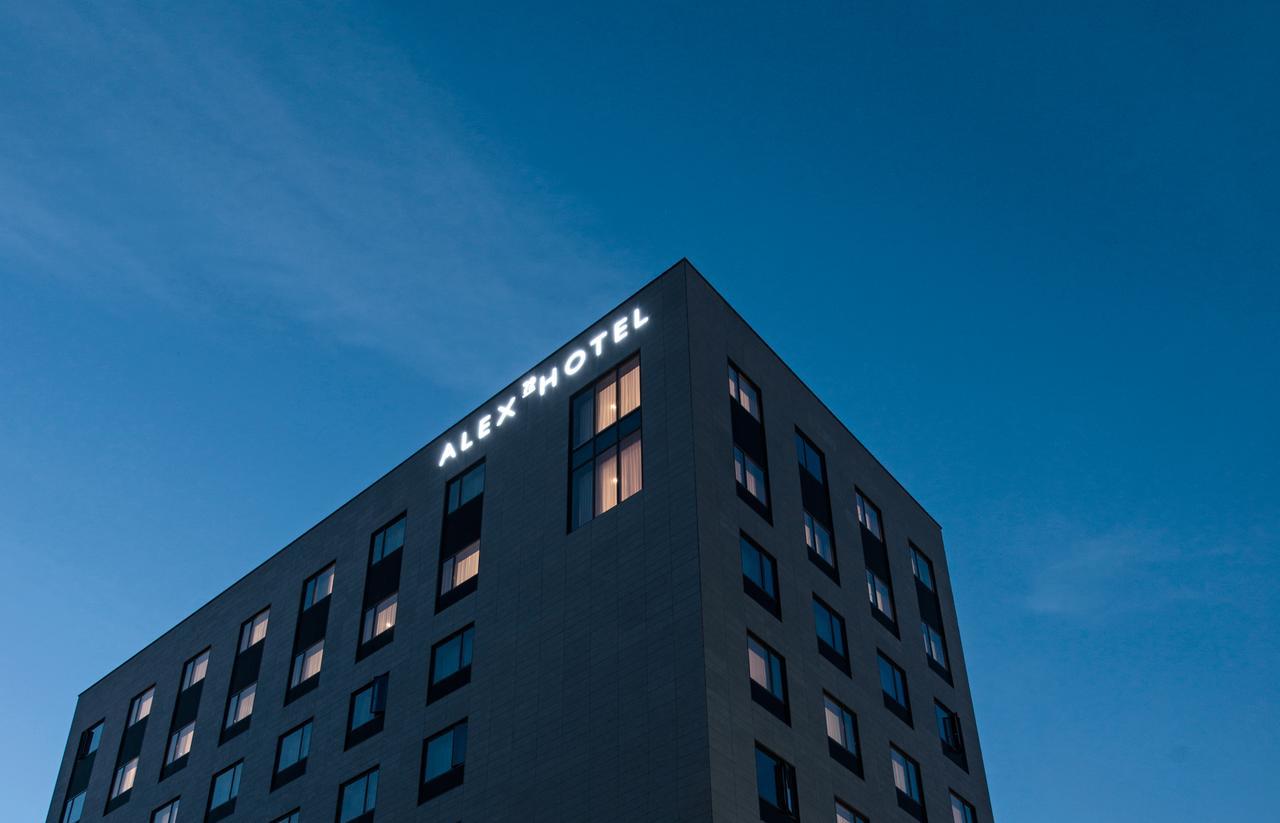 Alex 72 Hotel Suwon Buitenkant foto
